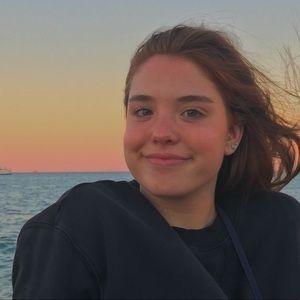 Meet your Posher, Evelyn